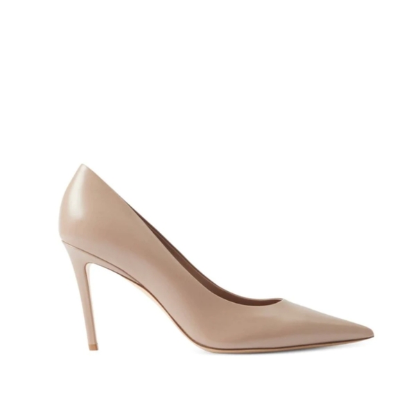 Burberry point pumps almond color size 6.5 - Picture 2 of 6